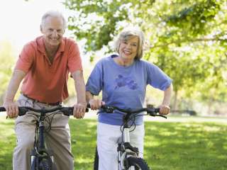 older_couple_biking